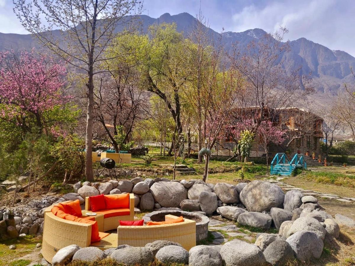 Riverdale Gilgit Exterior foto