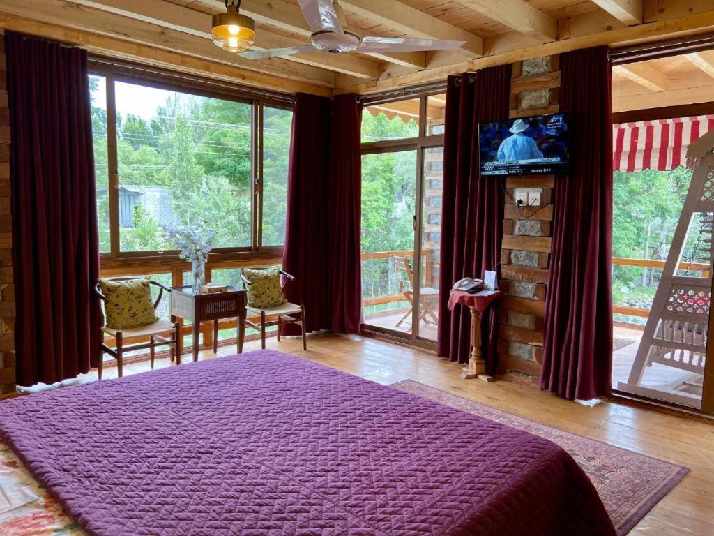 Riverdale Gilgit Exterior foto