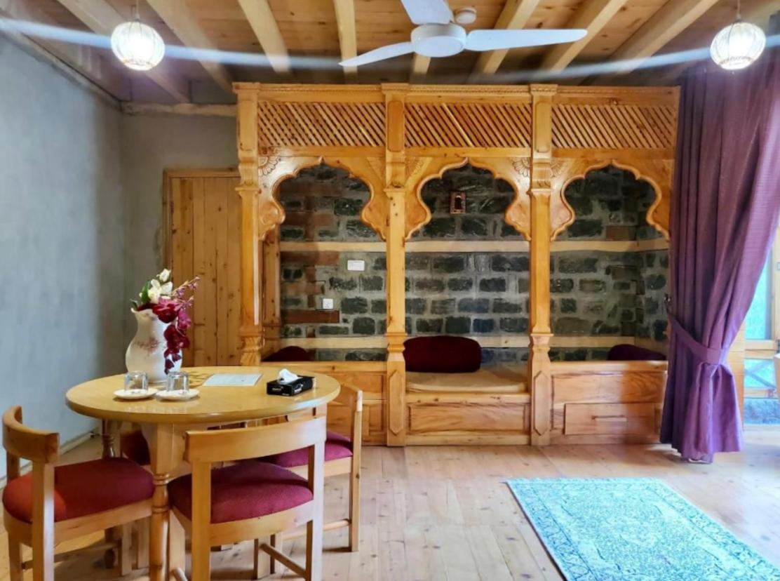 Riverdale Gilgit Exterior foto